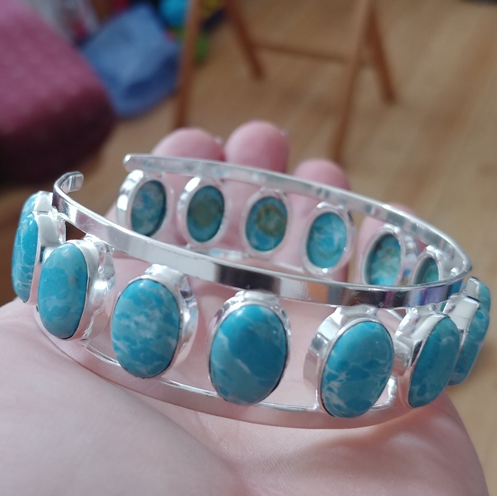 Bracelet cuff